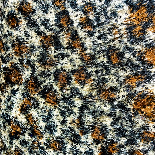 Еластичен плат леопард с пайет и косим