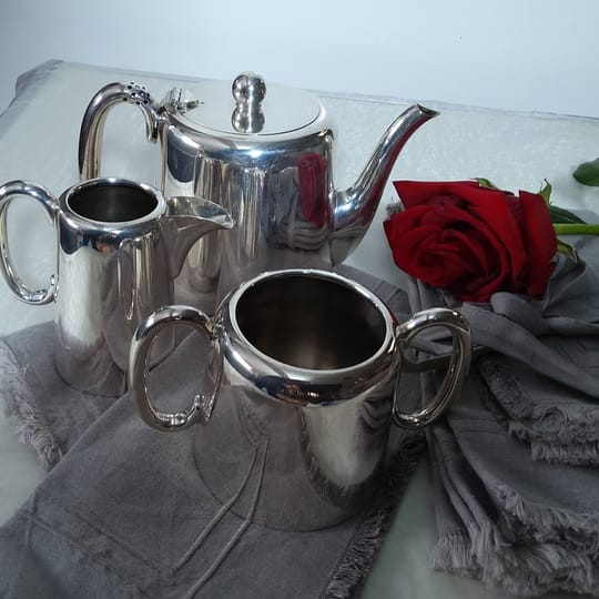 Посребрени тежки съдове от Walker & Hall, Sheffield, England