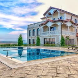 екстериор на къъщите в House Garden Complex