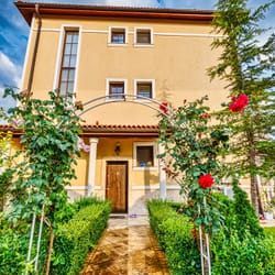 екстериор на къъщите в House Garden Complex