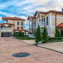екстериор на къъщите в House Garden Complex