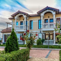 екстериор на къъщите в House Garden Complex
