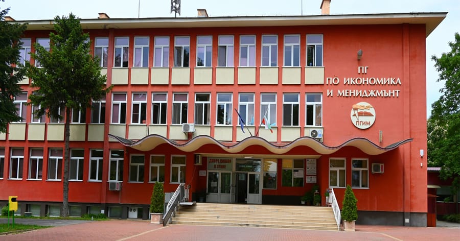 Професионална гимназия по икономика и мениджмънт участва в инициатива  „Модели на ученическо самоуправление в професионалните гимназии“ 