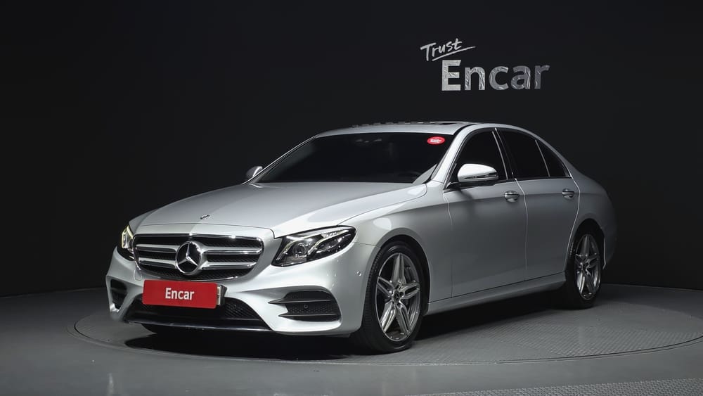 Mercedes-Benz E 300 AMG Line