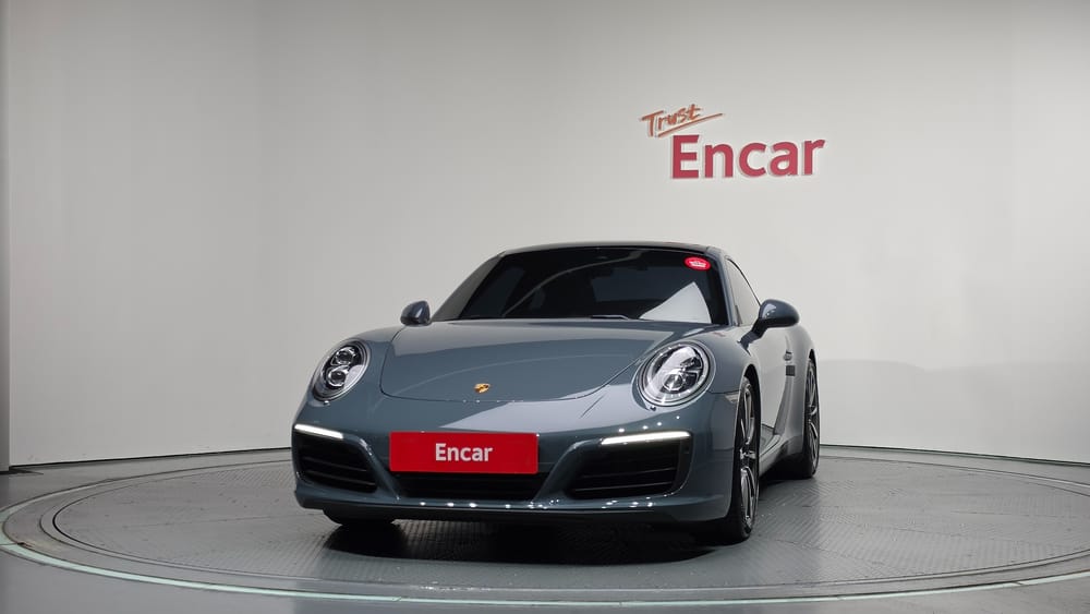2017 PORSCHE 911 CARRERA