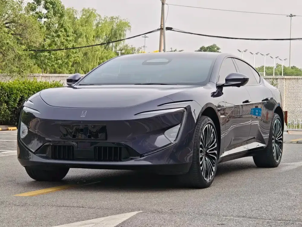 2024 AVATR 12 650 Triple Laser AWD Performance Edition