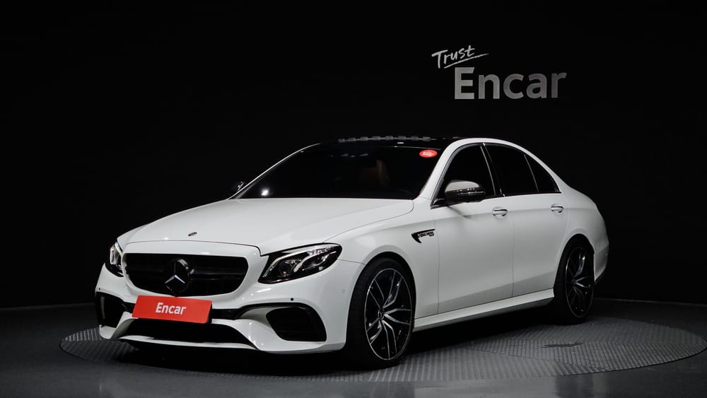 Mercedes-Benz E 300 4MATIC AMG Line