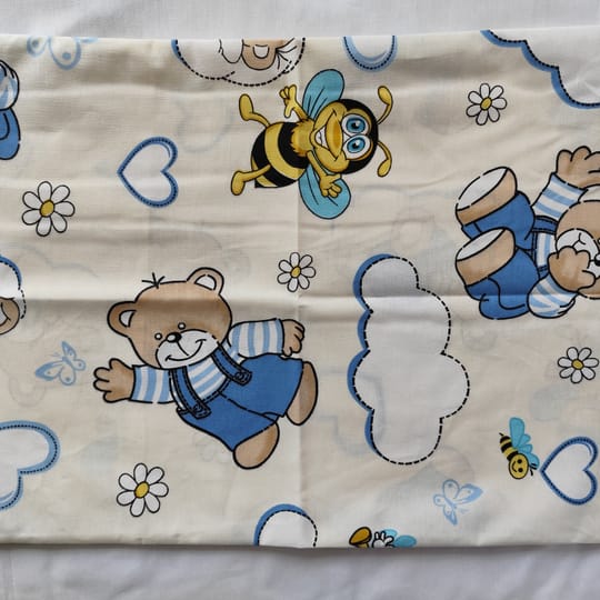 Калъфка Бели Пчелички