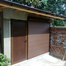 гаражна врата