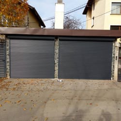 гаражна врата