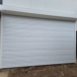 гаражна врата