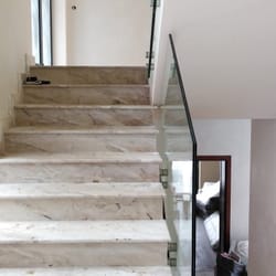  стъклени парапети