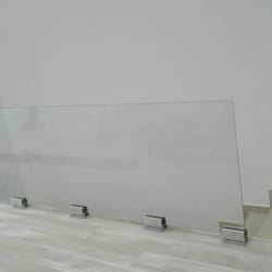  стъклени парапети