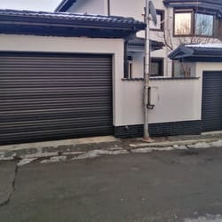 Гаражни врати