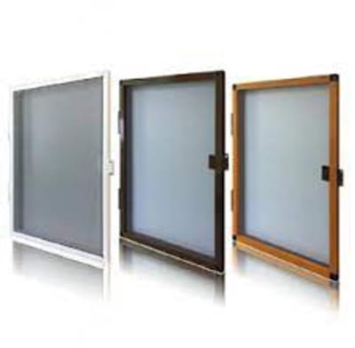 Комарници на панти