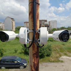 Камери за видеонаблюдение на стълб