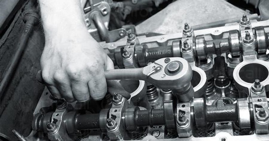 Ремонт на двигатели