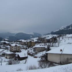 село Ягодина през зимата