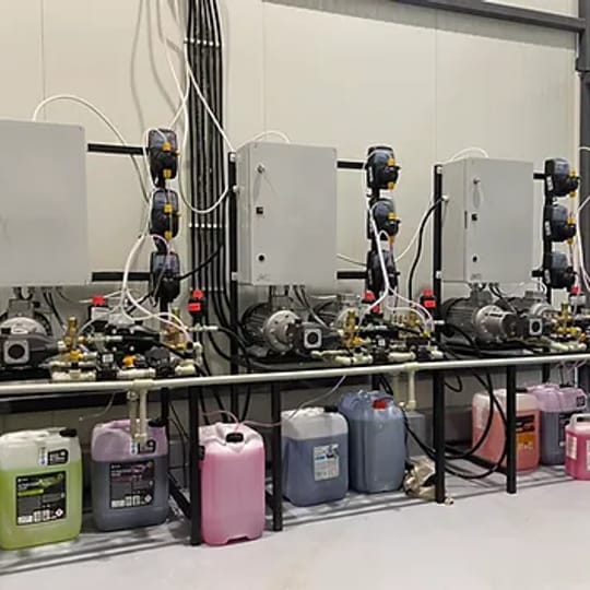 Инверторна денферна система за автомивка на самообслужване оборудване