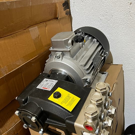 Помпа за високо налягане водоструйка 15-20 Хълк Hulk с мотор