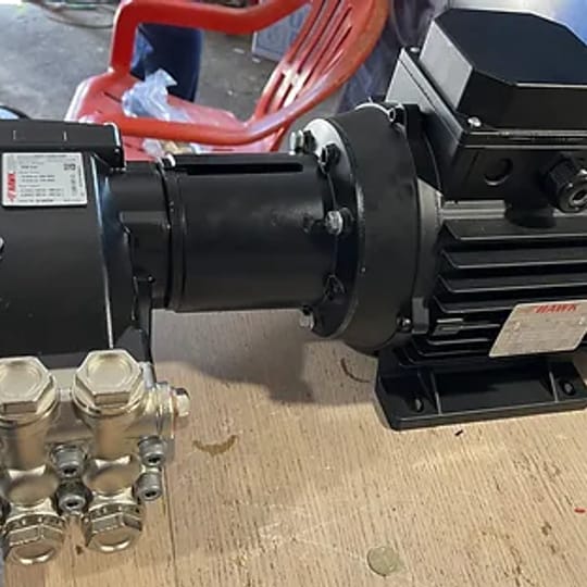  Мотор с Помпа Хълк 18-20 Hulk 18-20