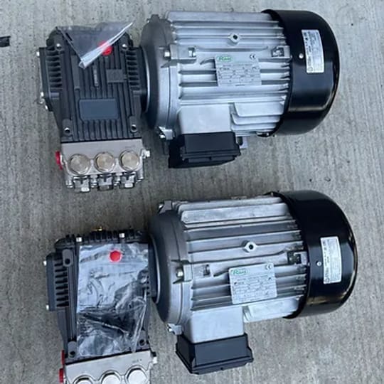 Мотор с помпа за високо налягане Анови Ревенбери РК15-15