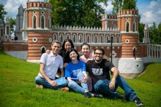 Интернационални студенти