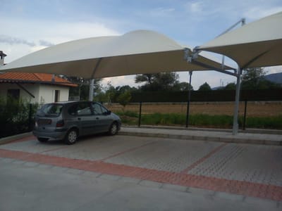 Μονάδα σκίασης στάθμευσης