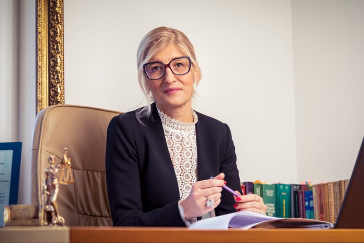 адвокат Трайкова