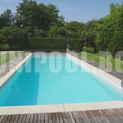 Правоъгълен басейн Styropool с метална стълба на късата страна