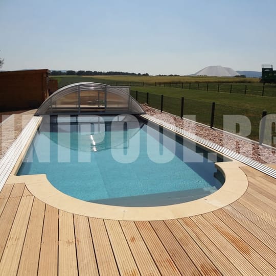 Правоъгълен басейн Styropool с дървена тераса
