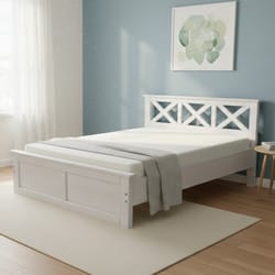 Състарена спалня в стил прованс