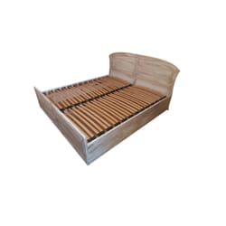 Спалня състарена от масив