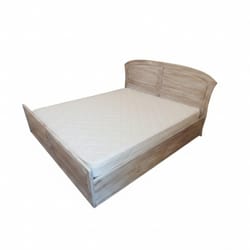 Спалня състарена от масив