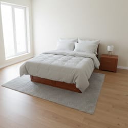 Дървена спалня по поръчка с ракла две вратички