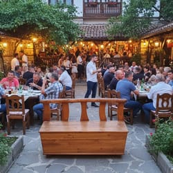 масивна пейка от трупи по проект