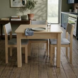 изработка на трапезни маси с чекмедже по поръчка