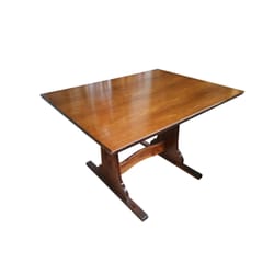 маси от масивно дърво